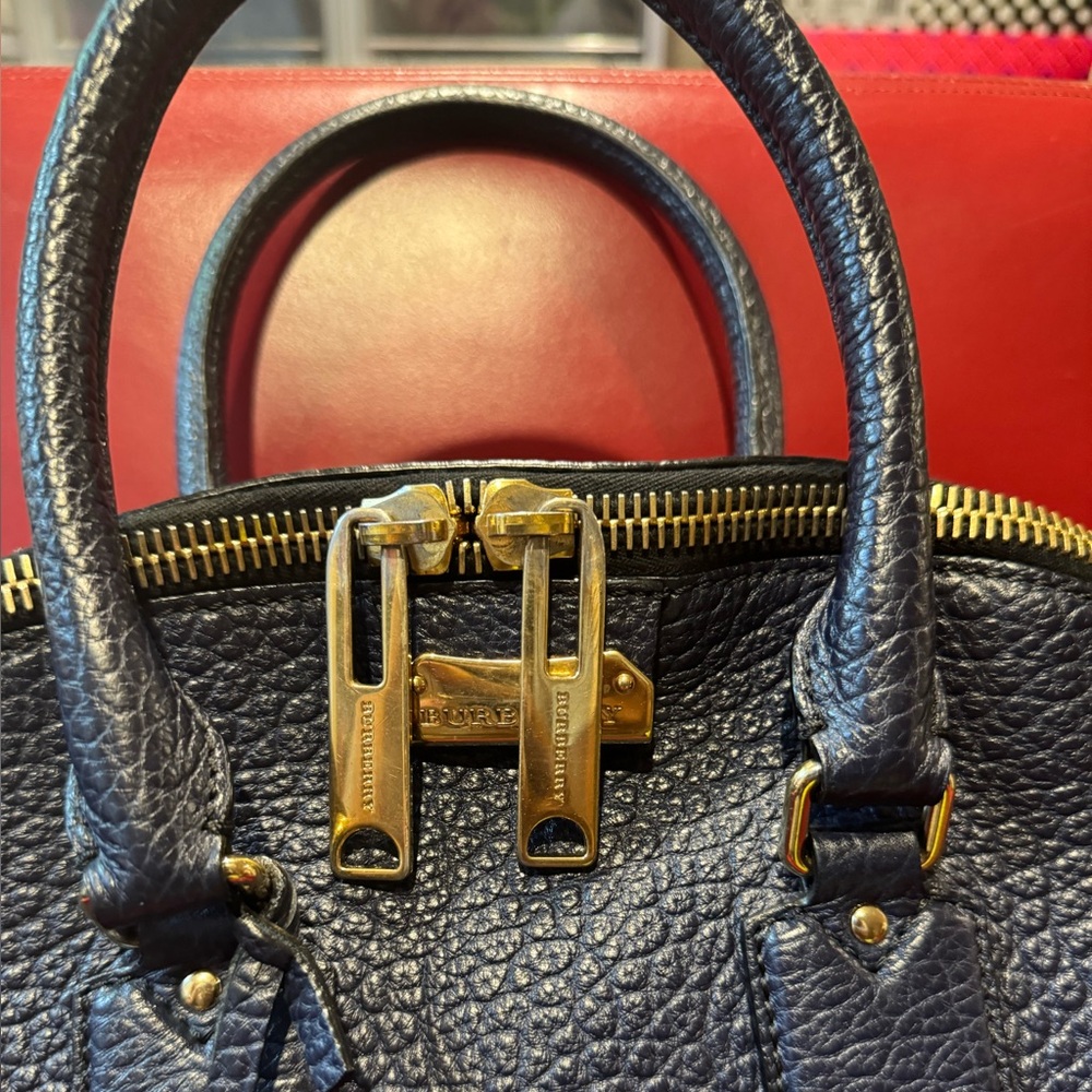Burberry Orchard leather handbag - Picture 3 of 9